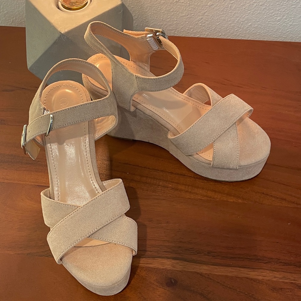 Women’s Beige Platform Sandals with Ankle Strap